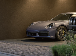 平置駐車場〈4台〉自転車置場〈20台〉