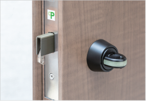 鎌式デッドボルト・防犯サムターン 